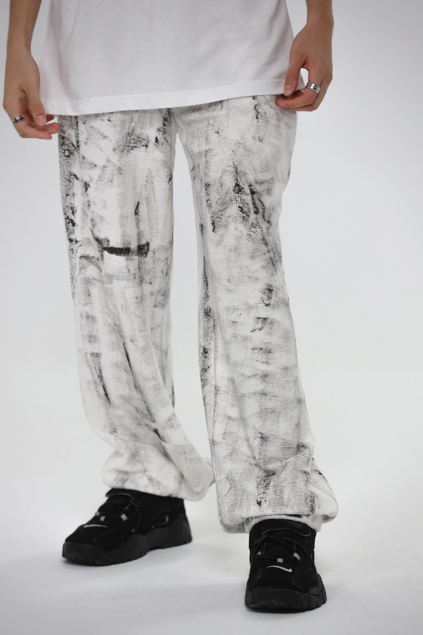 Dirt – t-shirt and pants for men